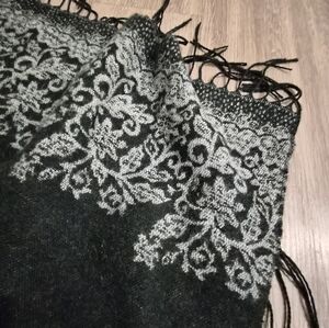 Gray and Black Patterned Scarf
